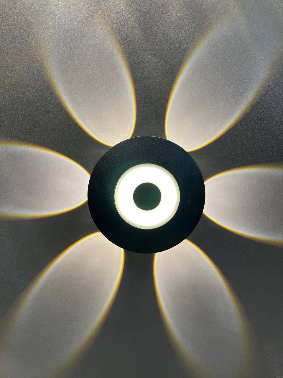 چراغ دیواری واترپروف سفینه ای