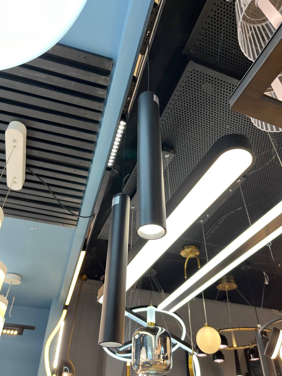 چراغ آویز لوله ای مگنتی