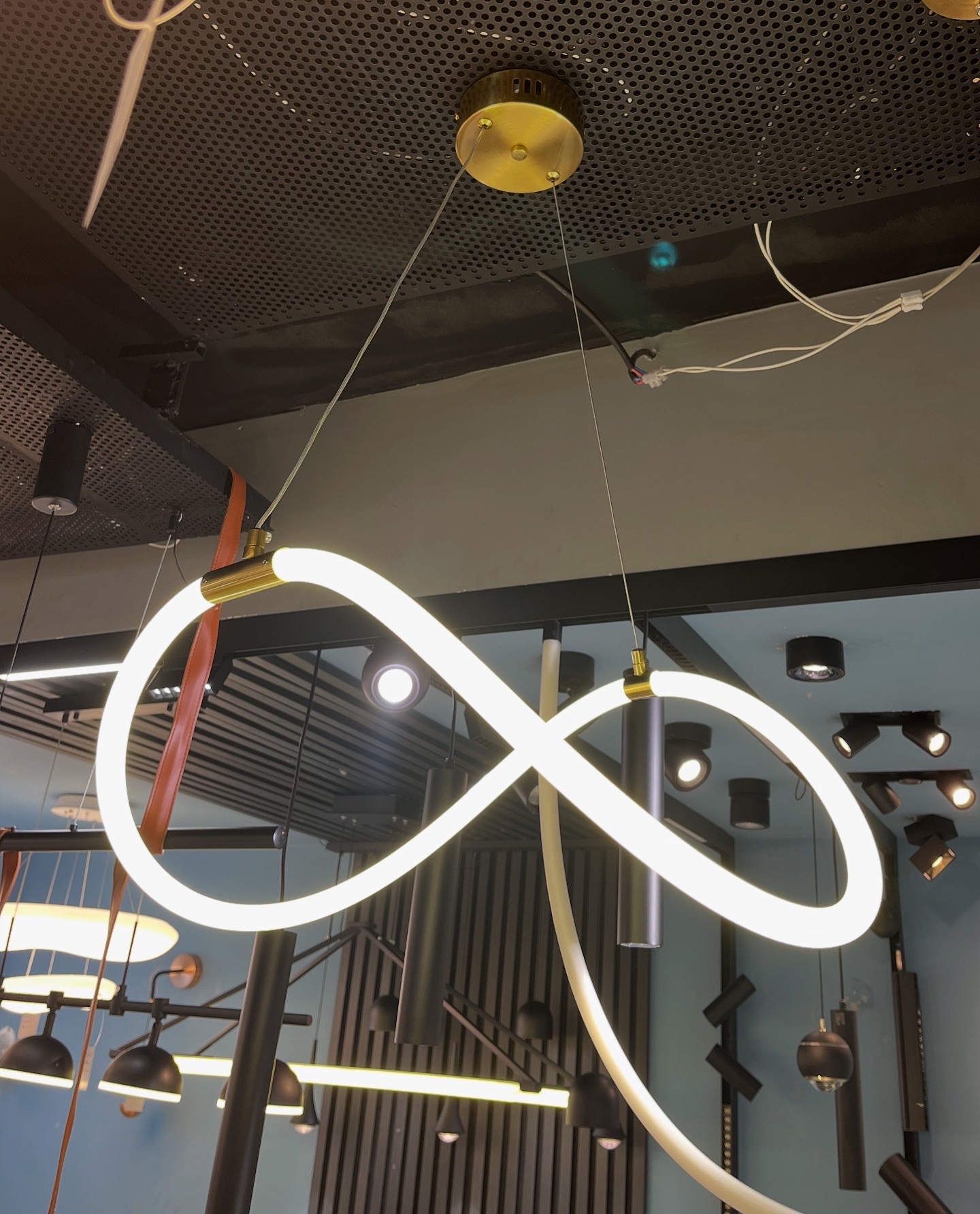 لوستر سیلیکونی انعطاف پذیر