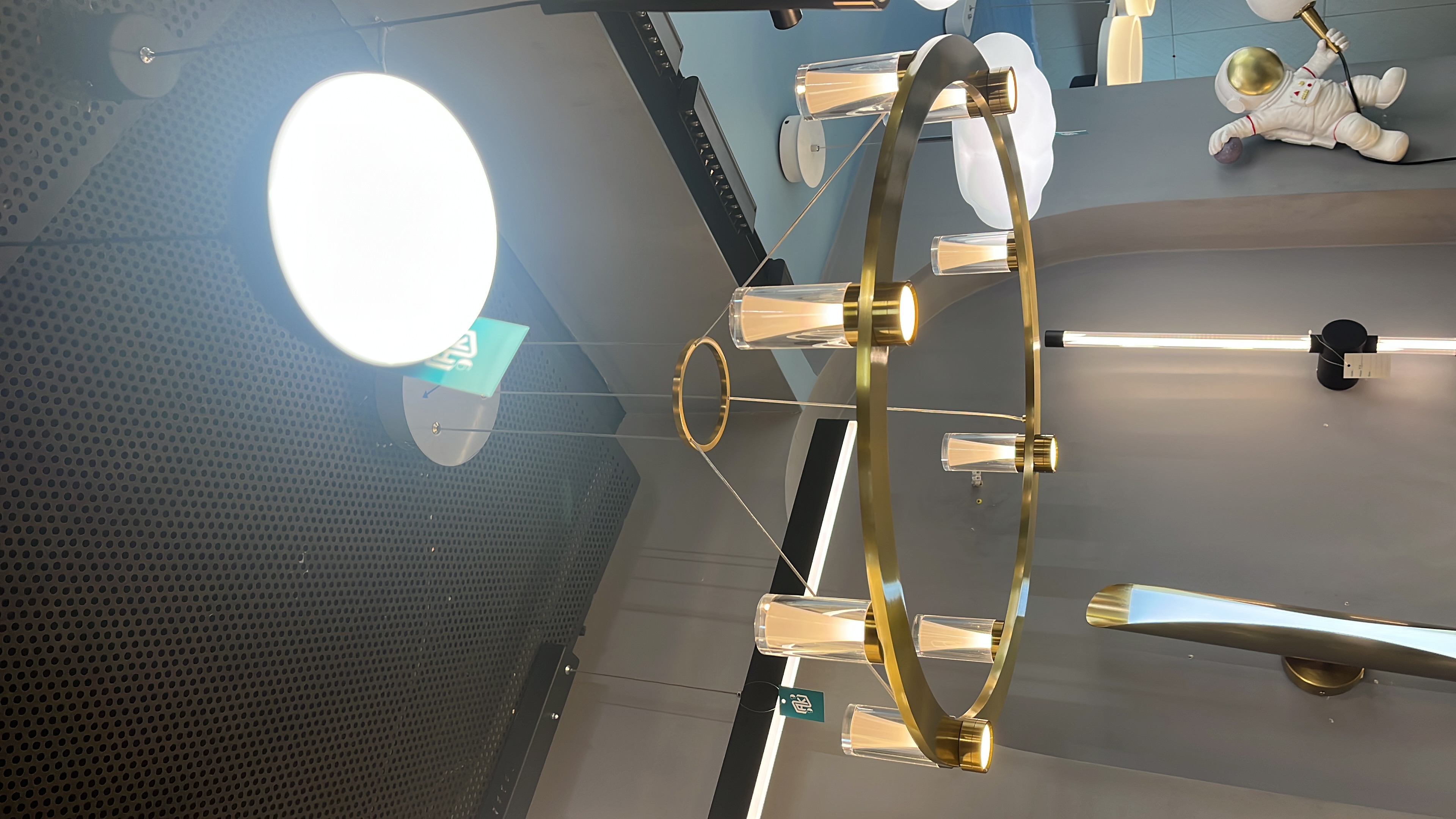 لوستر ۸ شعله GD