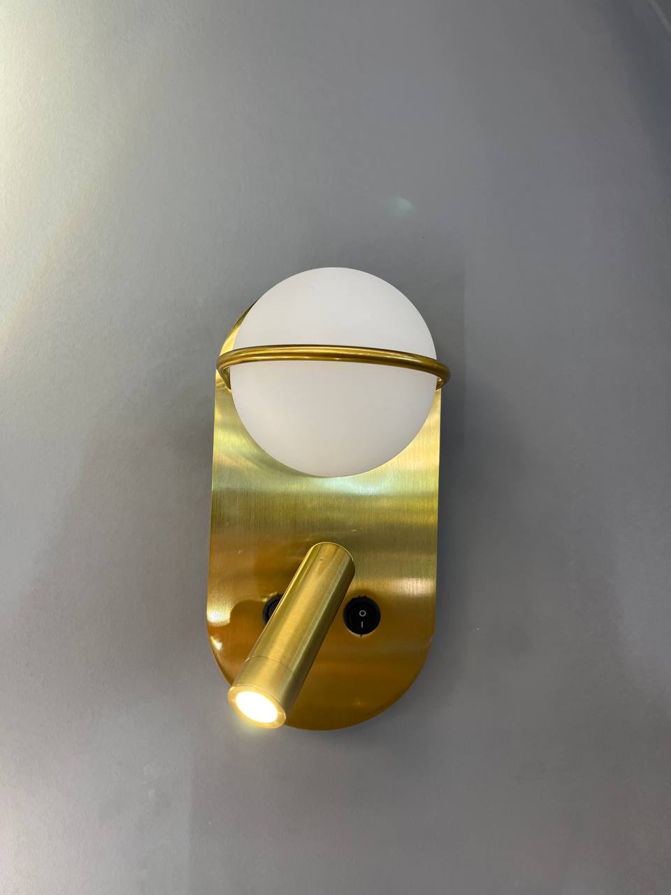 چراغ دیواری اسپات لایت طلایی