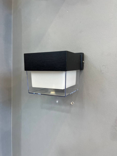 چراغ دیواری دکوراتیو تک گلس مربع