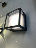 چراغ دیواری آرکو سه بعدی مربع